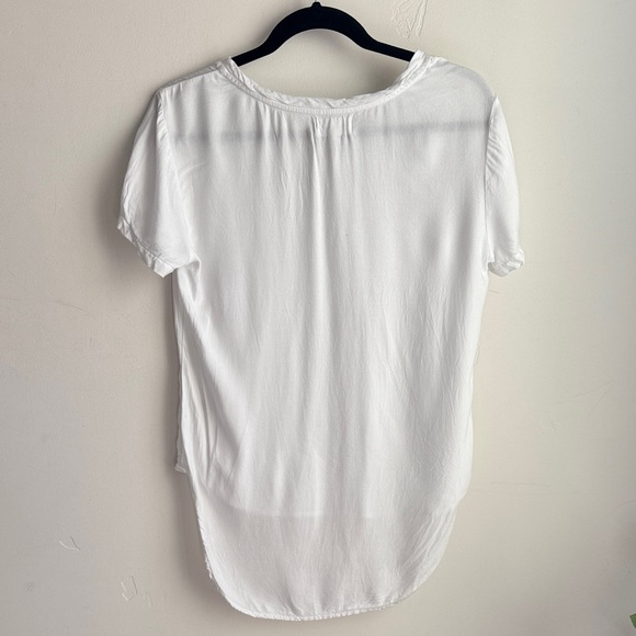 Bella Dahl White Short Sleeve V-Neck Top - Picture 3 of 4